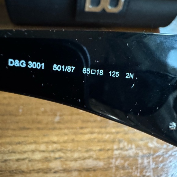 Y2K Dolce & Gabbana Black Sunglasses - Picture 4 of 5